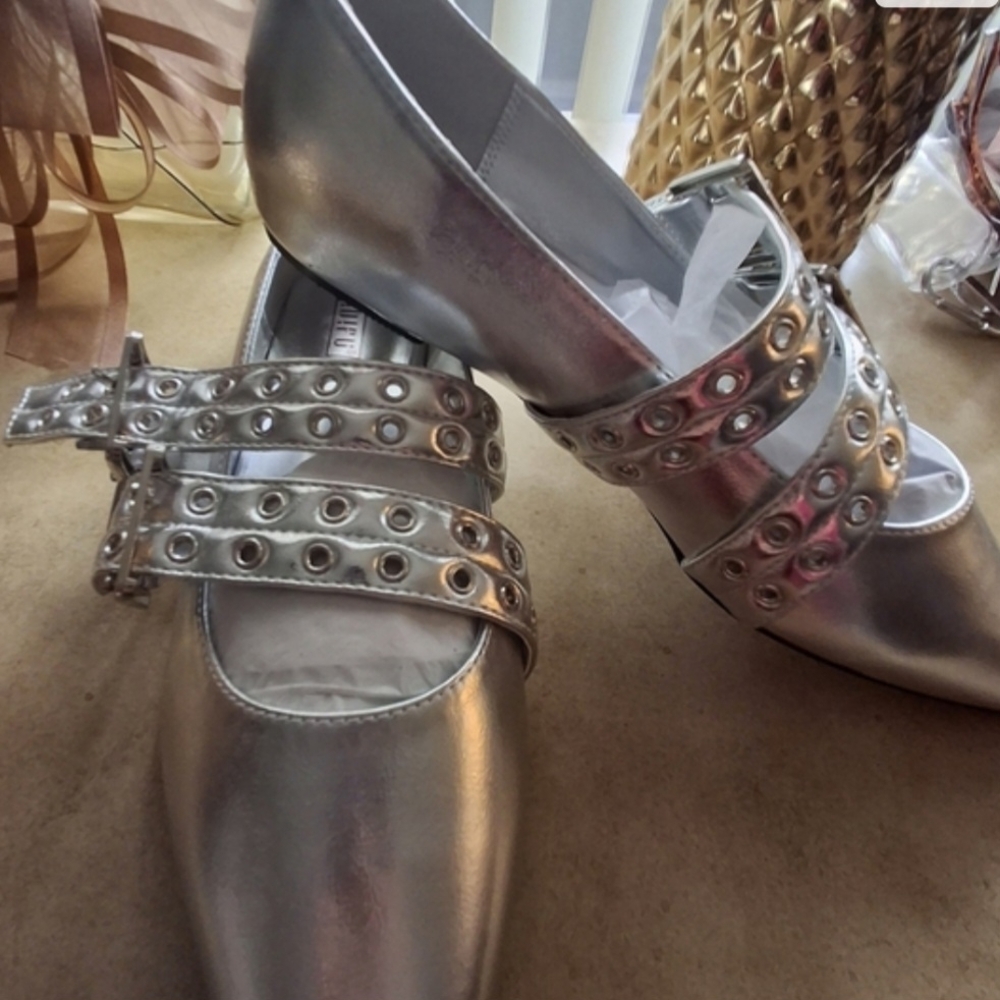 Silver Women's Shoes with Buckle Detail